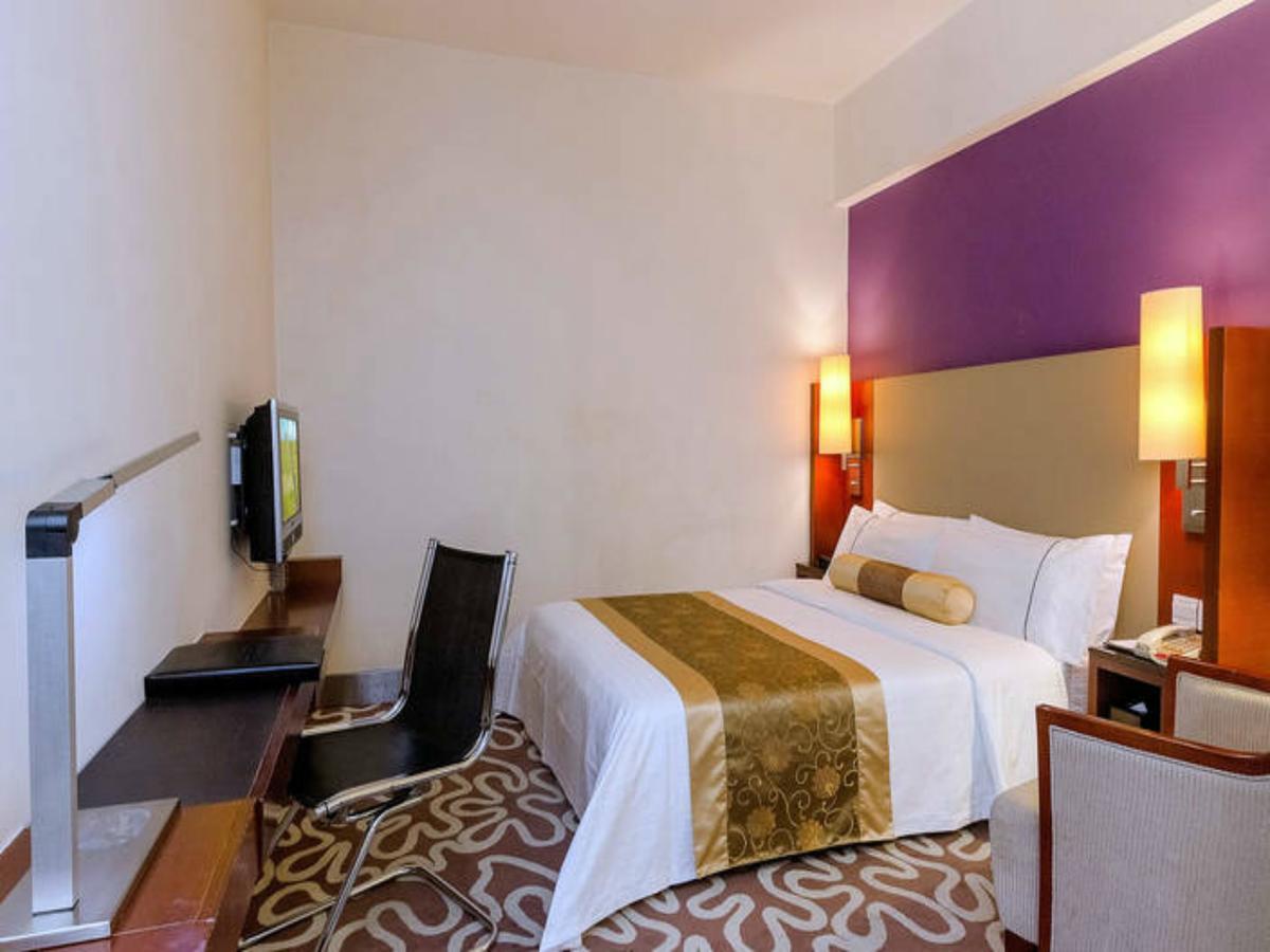 Shenzhen Caa Holy Sun Hotel, Luohu Railway Station Экстерьер фото