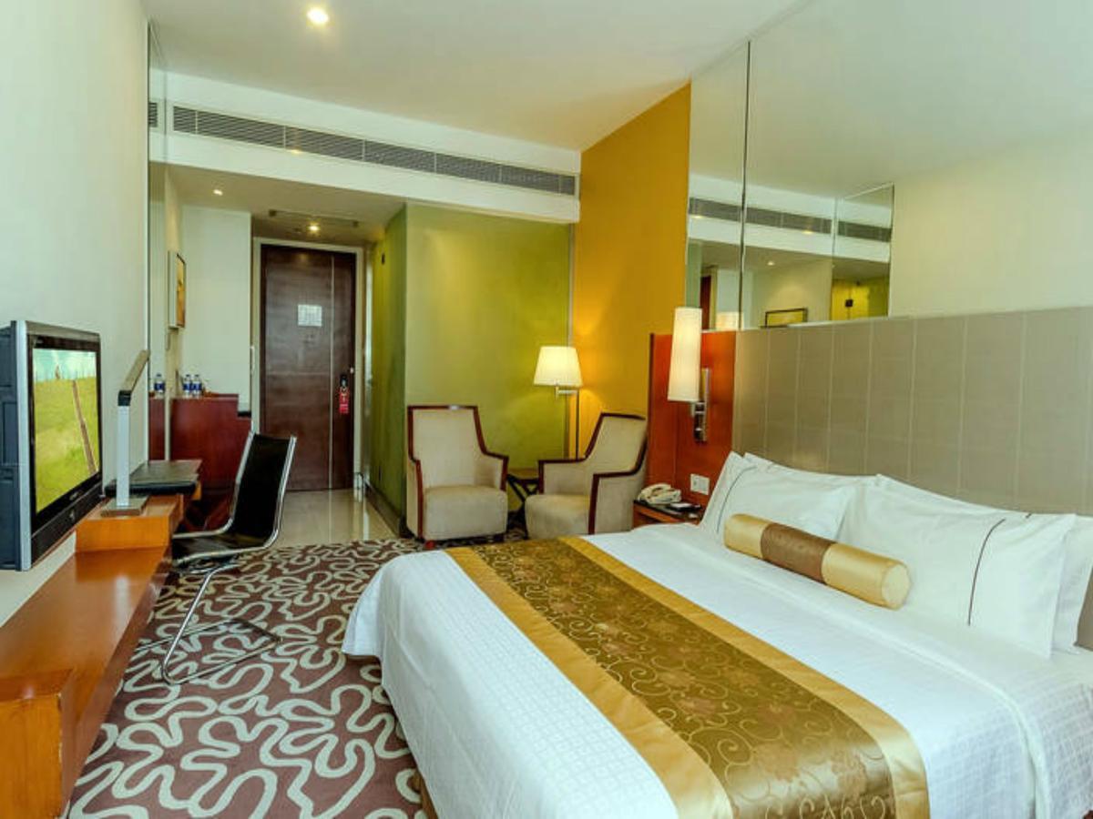 Shenzhen Caa Holy Sun Hotel, Luohu Railway Station Экстерьер фото